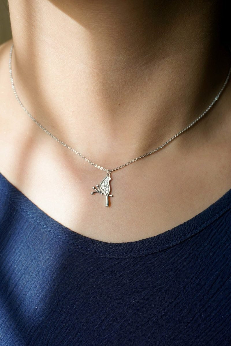 AGN0033 - Silver Plated Crystal Bird Necklace