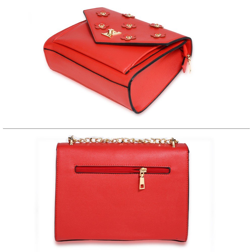 AG00626 - Red Flap Twist Lock Cross Body Bag