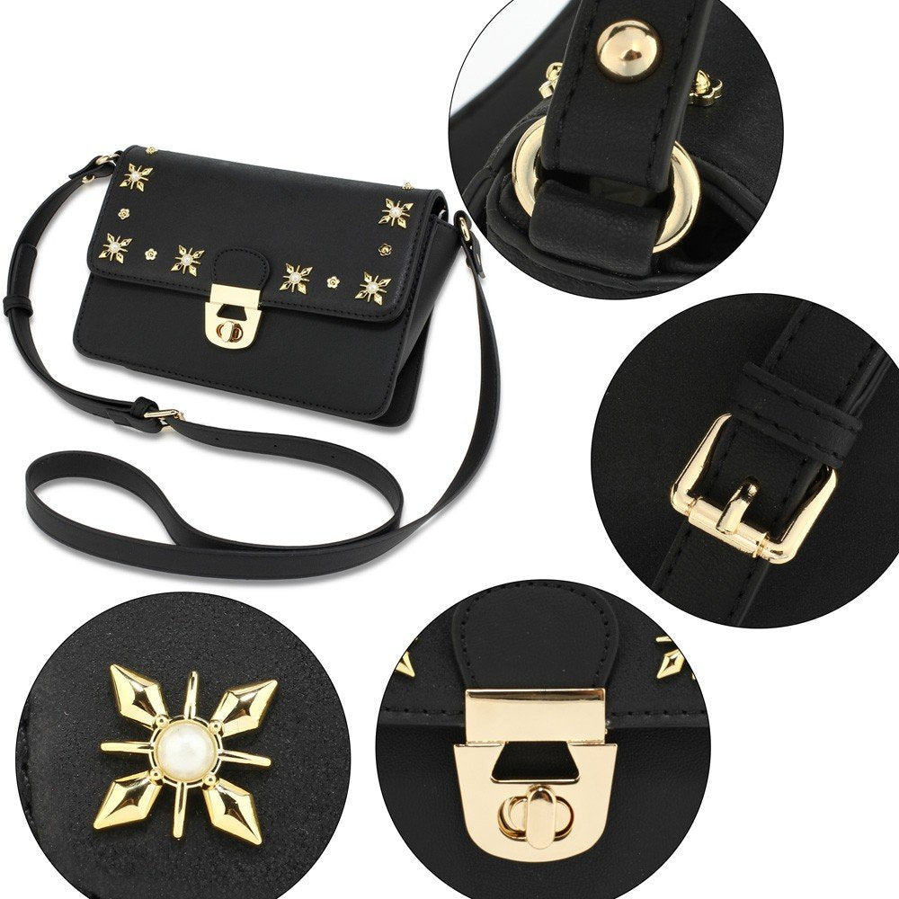 AG00718 - Black Flap Twist Lock Cross Body Bag