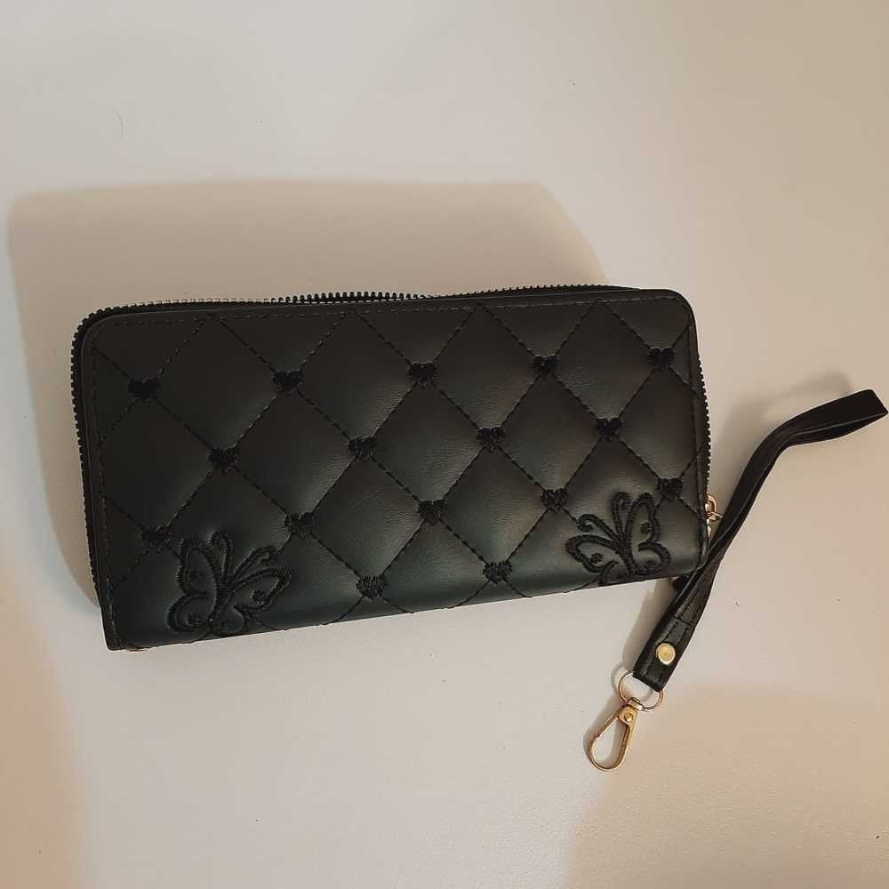 Butterfly Embroided Leather Wallet - Black - W06