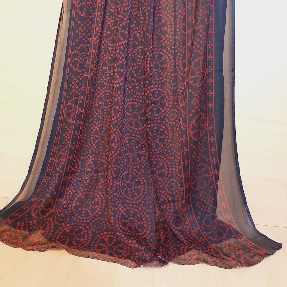 black red chunri dupatta