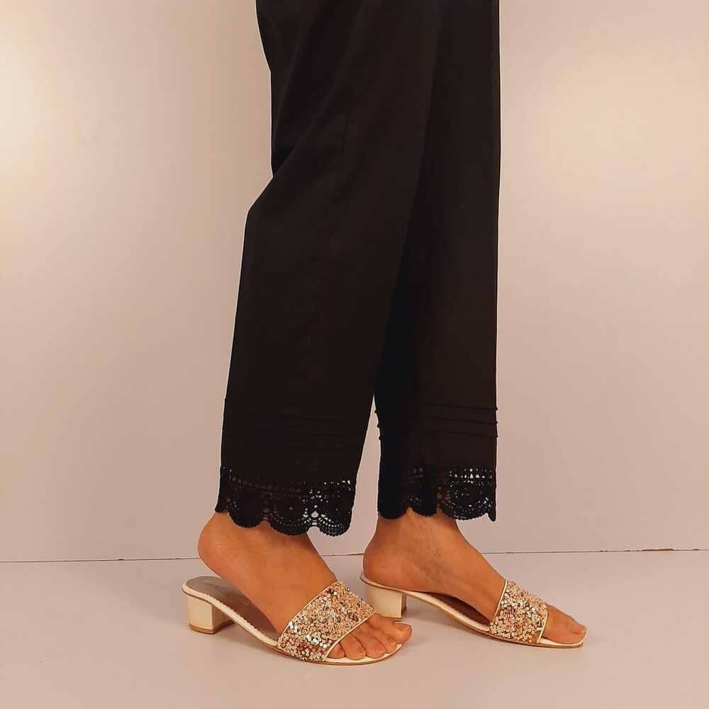 Cotton Trouser With Bottom Lace - Black - ZT207