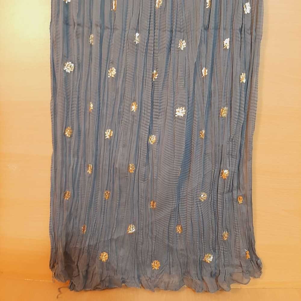 Grey foil print dupatta