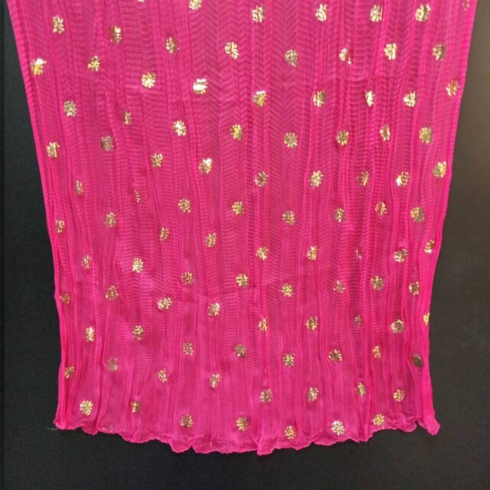 Pink foil print dupatta