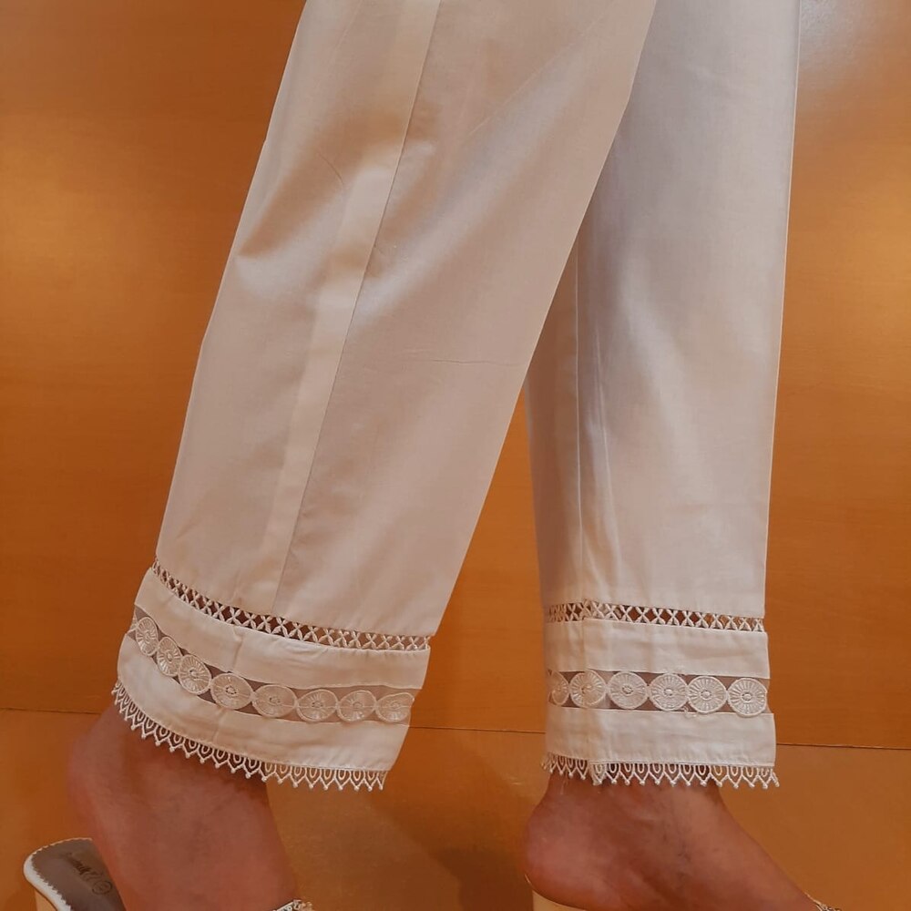 Laces embellished - Cotton Trouser - White - PT32