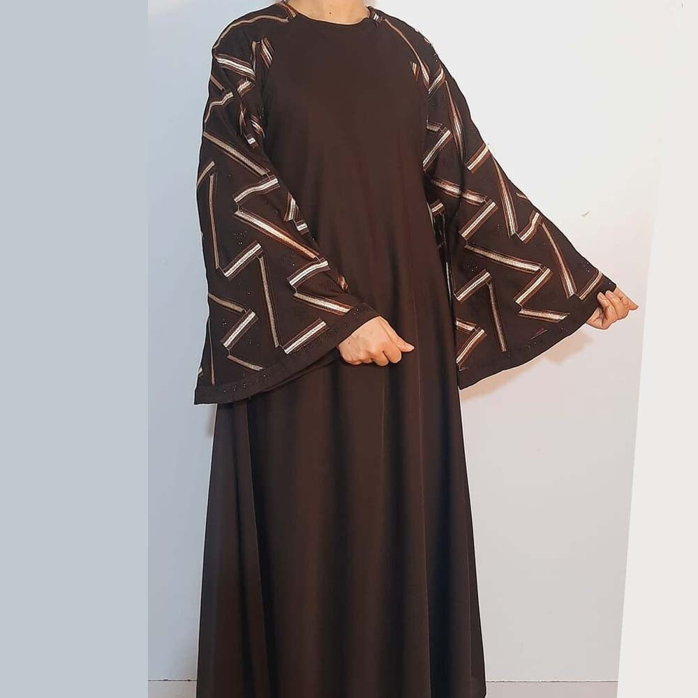 embroided maxi style nidah abaya