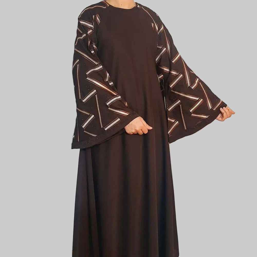 embroided maxi style nidah abaya
