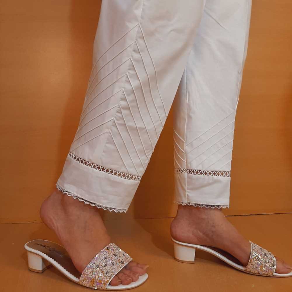 Laces embellished - Cotton Trouser - White - PT01