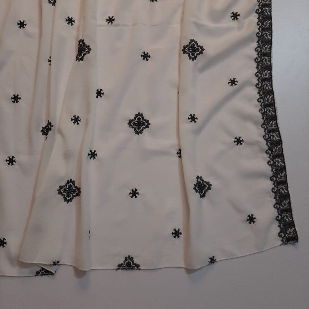 Embroided Swiss Lawn Chaddar Summer Shawl -  SH54