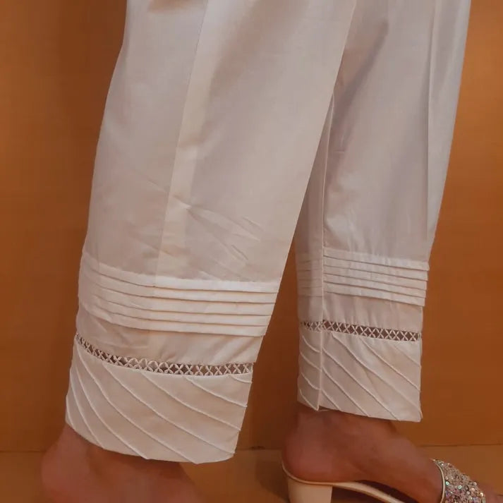 Laces embellished - Cotton Trouser - White - PT30