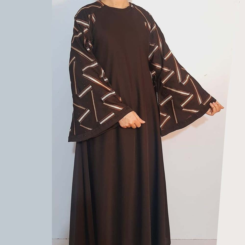 embroided maxi style nidah abaya 