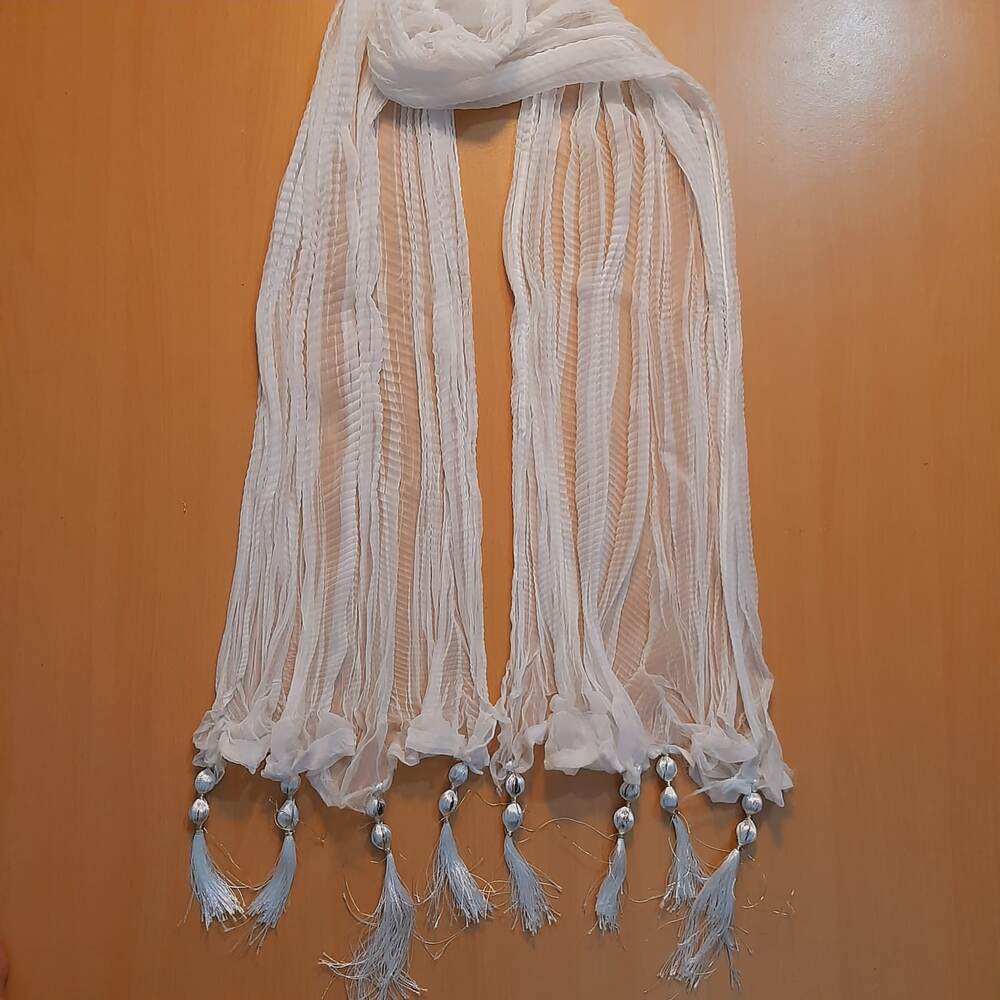 White - Crush Dupatta - Large With Bottom Tassels